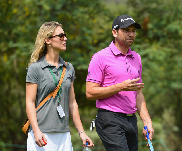 莱利银行赛上加西亚与新女友凯瑟琳娜