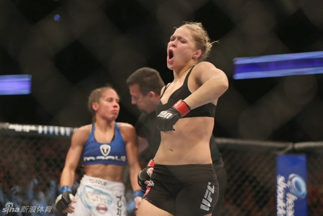 罗西最经典照片 女王演绎完美生涯