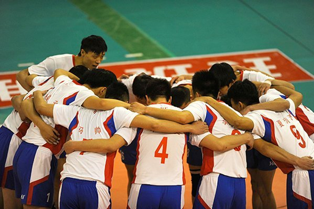 河北队员齐心协力