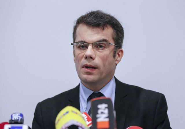 医院副院长答记者问