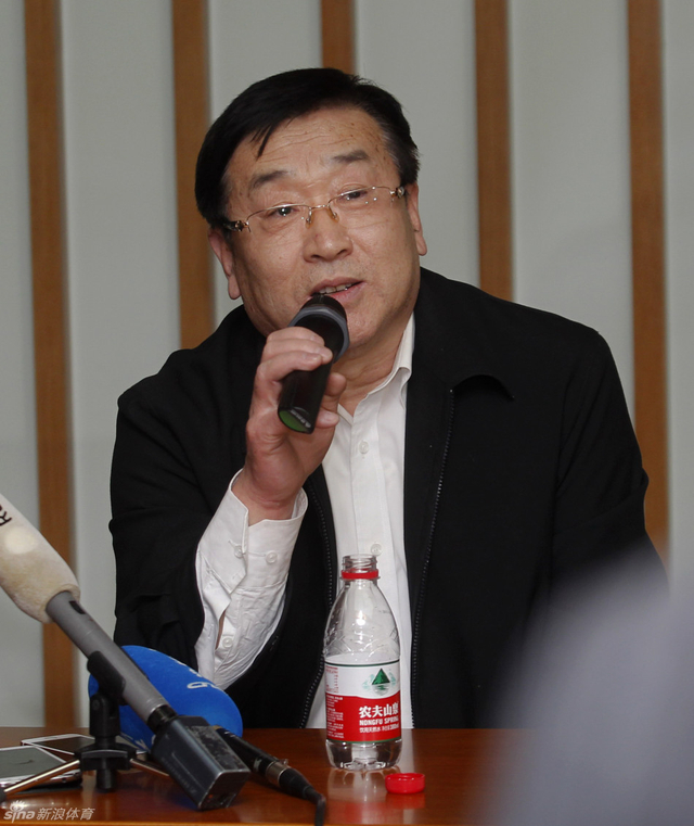 国家体育总局体育医院李方祥医生接受采访