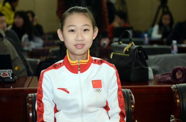 小巧秀丽的彭程