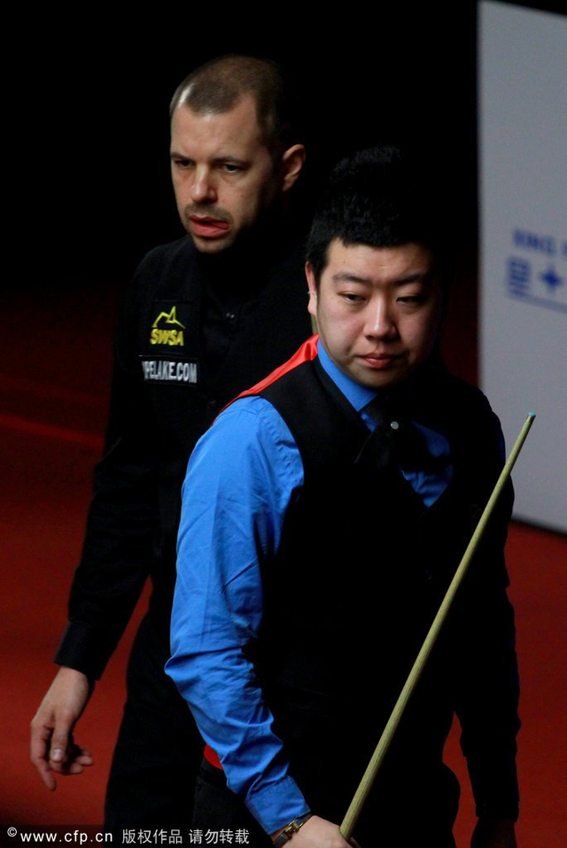 李行不敌霍金斯