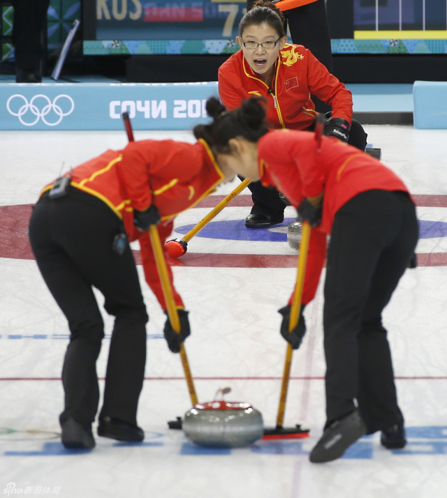 王冰玉指挥队友