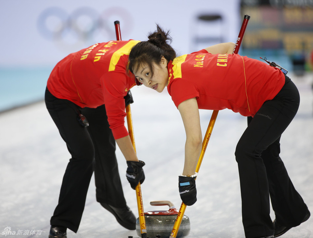 岳清爽在比赛中