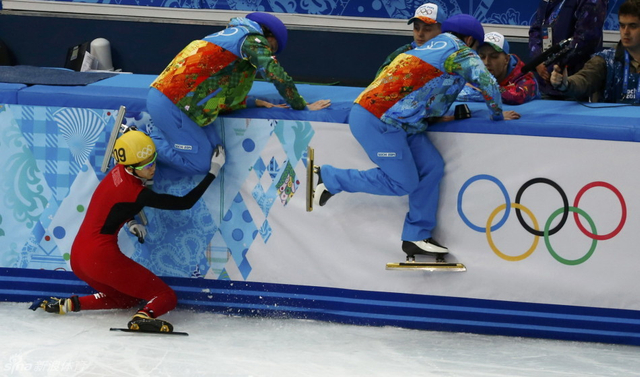 范可新撞上挡板