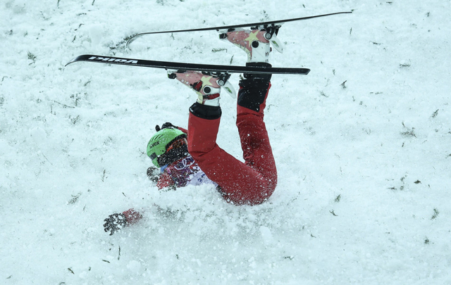 李妮娜落地失误