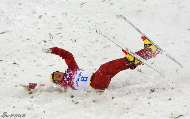 俄罗斯选手倒地