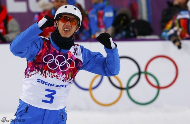 库什内尔庆贺完美表现