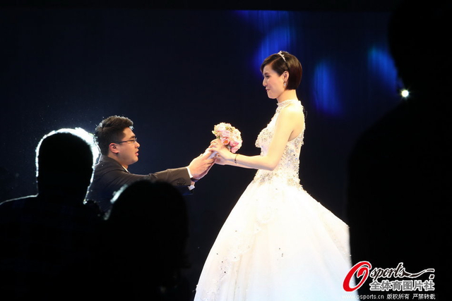 游泳名将吴鹏大婚