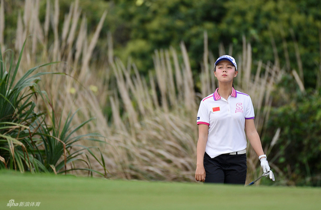 王梓漪观看击球线路