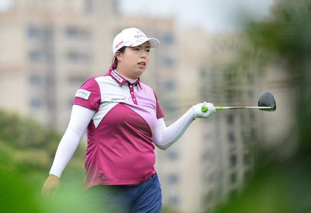 冯珊珊开球放松