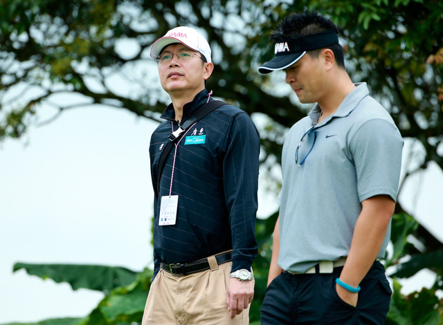 冯珊珊父亲前来观战