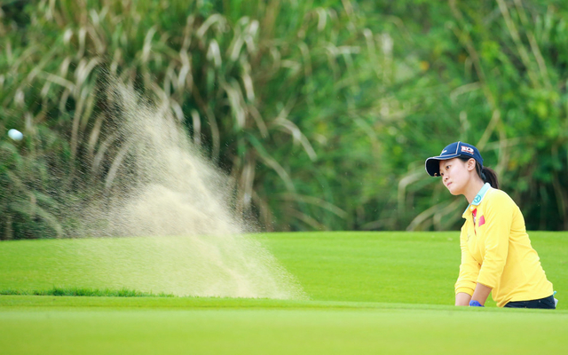 林希妤沙坑击球