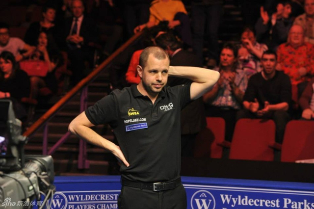 霍金斯如愿夺冠