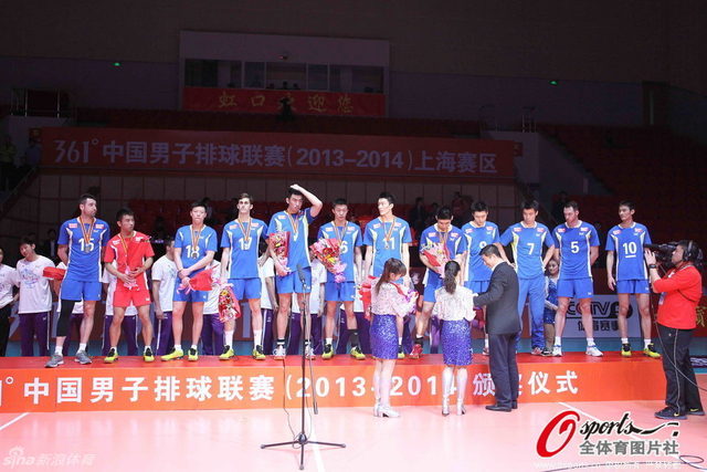 上海队屈居亚军