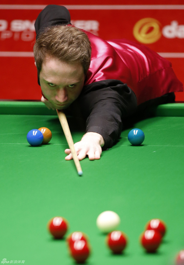 韦斯利凶悍眼神