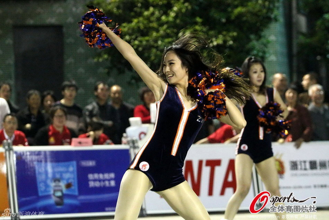 热情的啦啦队