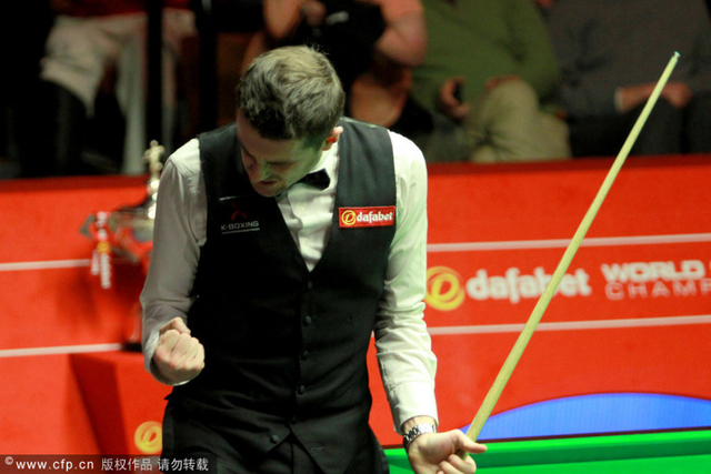 塞尔比握拳庆祝