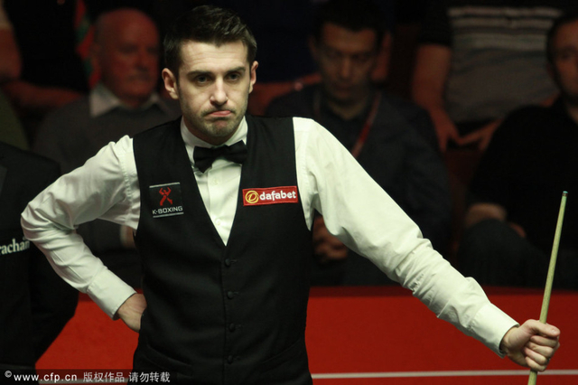 塞尔比无奈观望