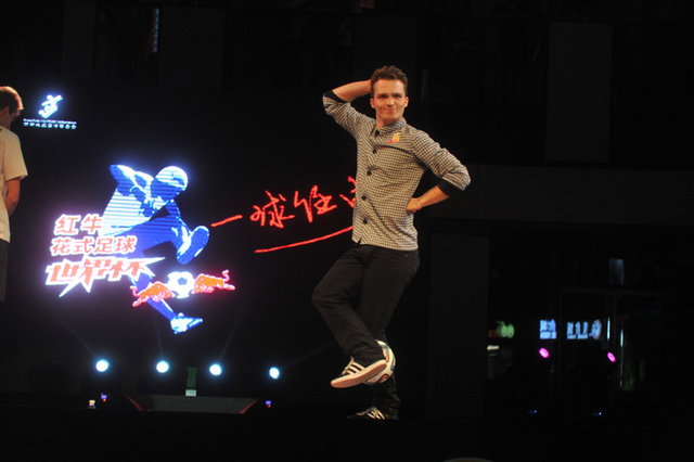 法永乐极具表演天赋