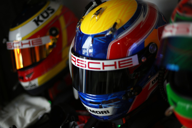 澳洲车手韦伯的头盔