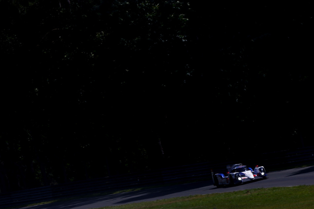 丰田车队赛车在比赛中