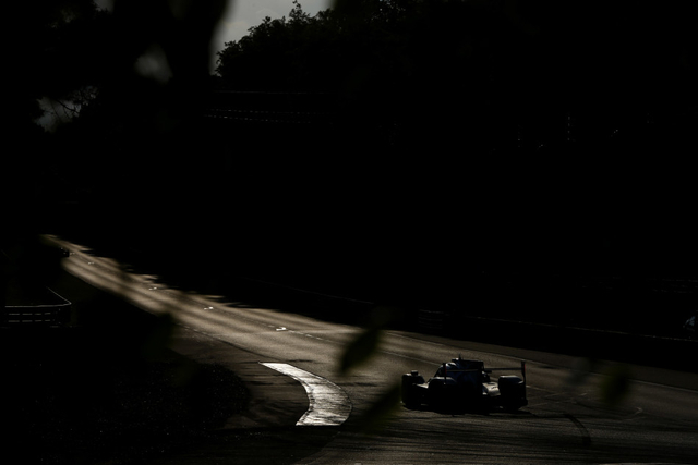 奥迪车组在比赛中