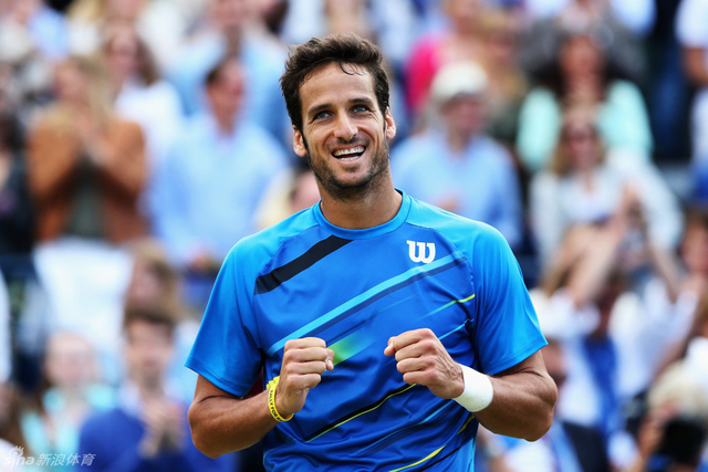 F-洛佩兹很开心