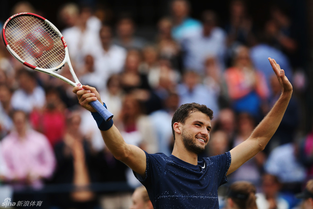 季米特洛夫开心庆祝