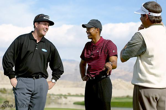 2002年12月12日伍兹左膝手术去流质