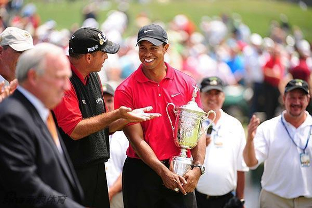 2008年12月右腿跟腱拉伤