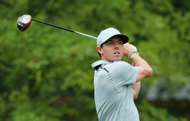 麦克罗伊挥动一号木