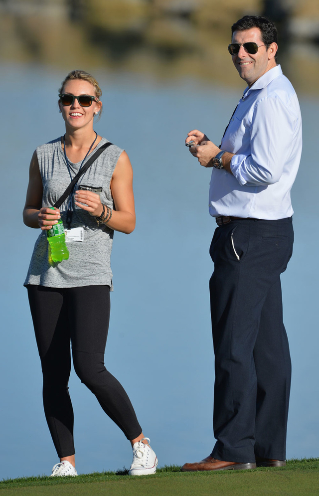 加西亚你女友与经纪人