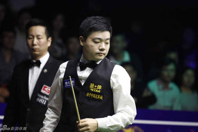 丁俊晖在比赛中