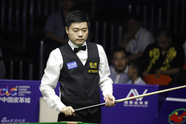 丁俊晖在比赛中