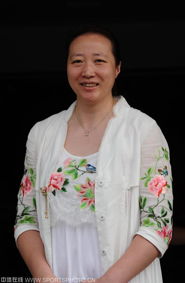 陈静现任四川省排球运动管理中心副主任