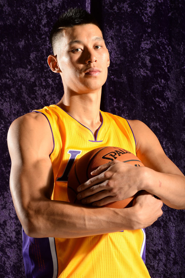 林书豪黄袍加身