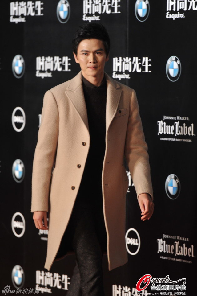 鲍春来的老婆_鲍春来 收入