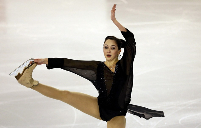 图克塔米舍娃暂列一位