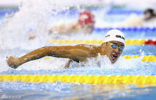 勒克洛斯很有镜头感