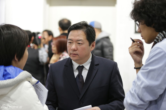 北京市体育局副局长陈杰会后接受媒体采访