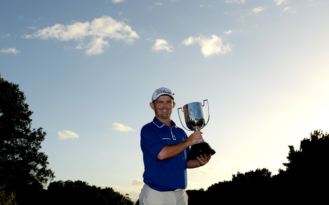 格雷格-查尔默斯捧杯