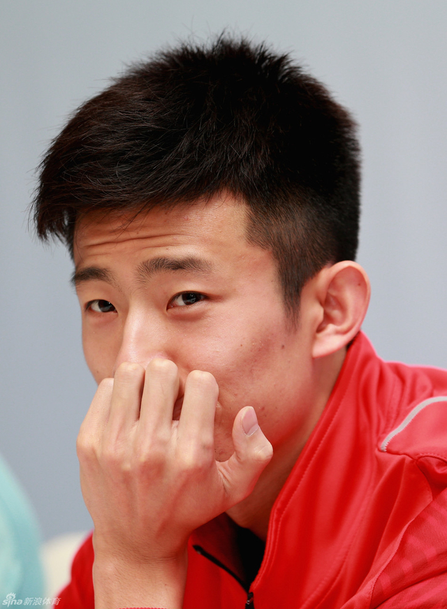 谌龙出席发布会