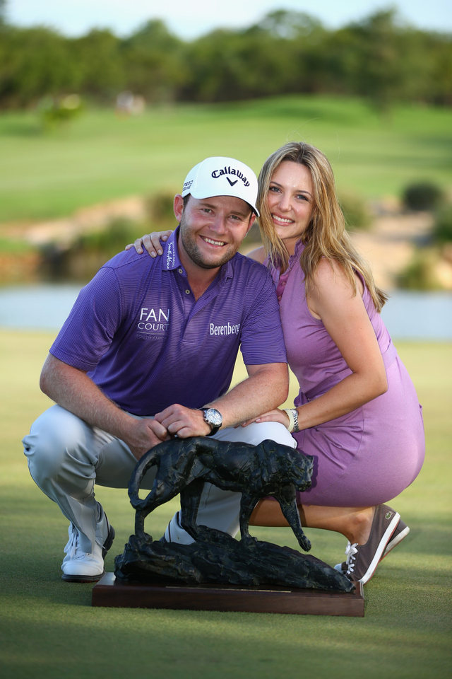 登喜路赛格雷斯夺冠