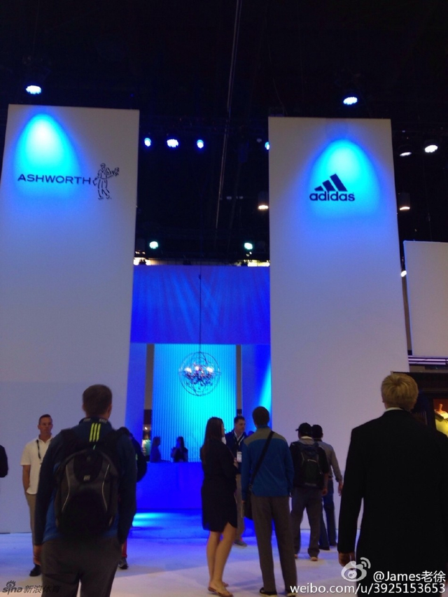 阿迪达斯展位