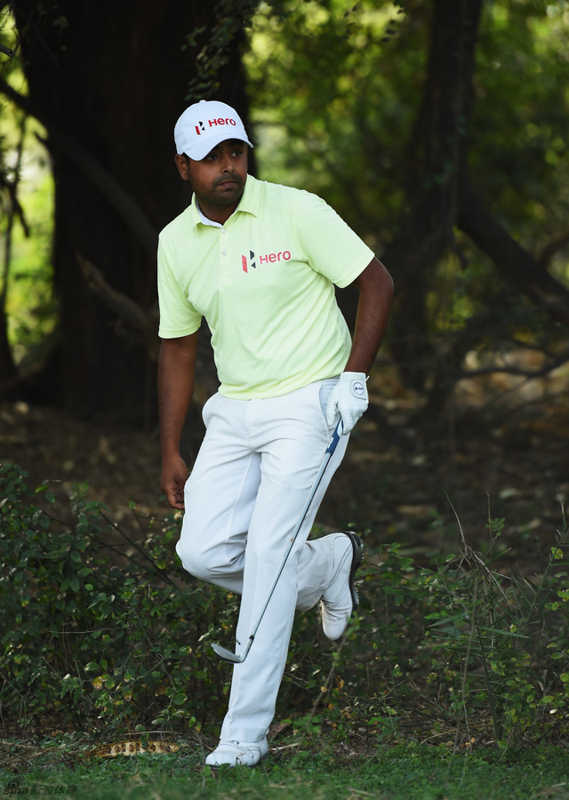 拉西里遭遇困难