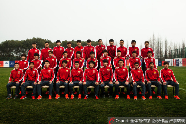 上港新赛季官方写真