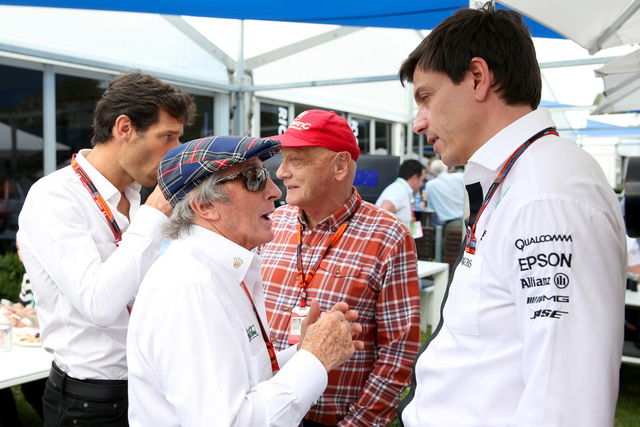 斯图尔特爵士与沃尔夫交谈