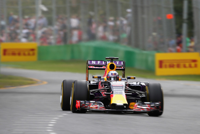 红牛车队里卡多